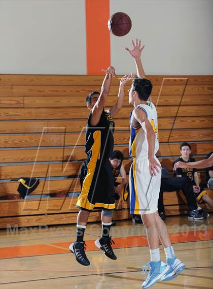 Thumbnail 3 in Holy Martyrs Armenian vs. Bosco Tech  (Pasadena Poly Tournament) photogallery.