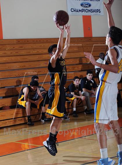 Thumbnail 3 in Holy Martyrs Armenian vs. Bosco Tech  (Pasadena Poly Tournament) photogallery.