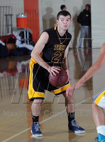 Thumbnail 2 in Holy Martyrs Armenian vs. Bosco Tech  (Pasadena Poly Tournament) photogallery.