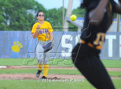 Thumbnail 1 in East St. John @ Thibodaux photogallery.