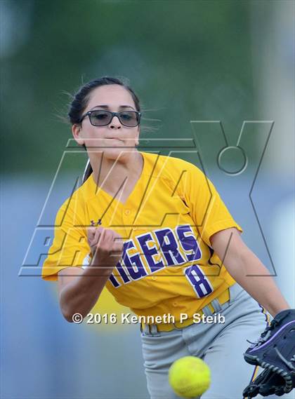 Thumbnail 1 in East St. John @ Thibodaux photogallery.