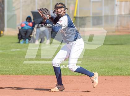 Thumbnail 2 in Desert Vista vs. Cypress (Dave Kops Tournament of Champions) photogallery.