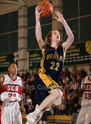 Thumbnail 1 in St. Elizabeth vs. Berean Christian photogallery.