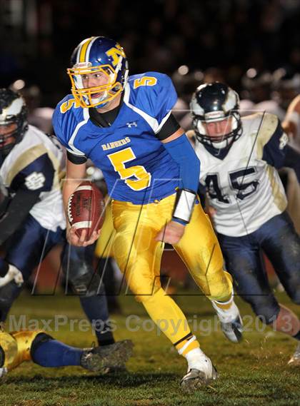 Thumbnail 2 in Nordhoff vs. El Segundo (CIF SS Northwest Division Final) photogallery.