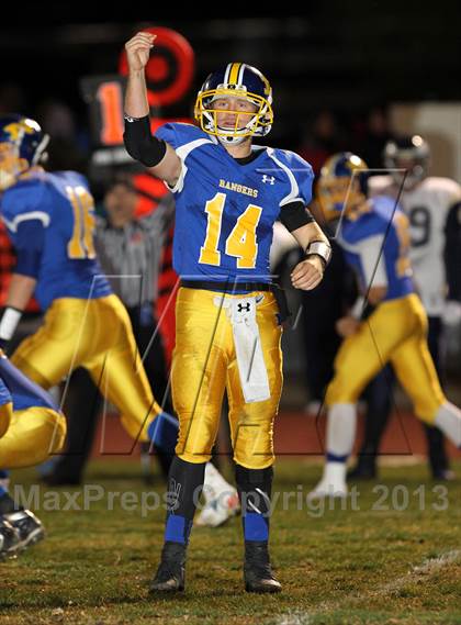Thumbnail 3 in Nordhoff vs. El Segundo (CIF SS Northwest Division Final) photogallery.