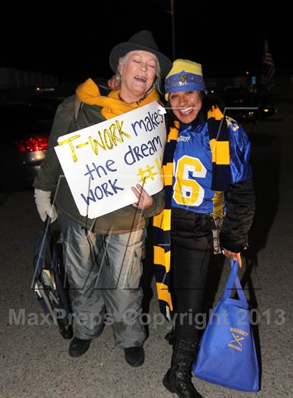 Thumbnail 3 in Nordhoff vs. El Segundo (CIF SS Northwest Division Final) photogallery.