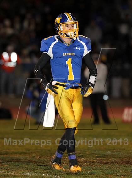 Thumbnail 3 in Nordhoff vs. El Segundo (CIF SS Northwest Division Final) photogallery.