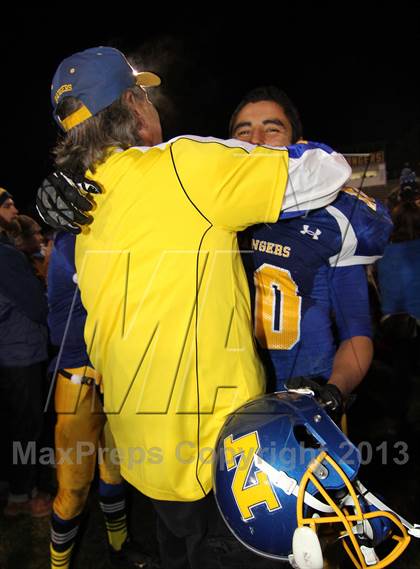 Thumbnail 2 in Nordhoff vs. El Segundo (CIF SS Northwest Division Final) photogallery.