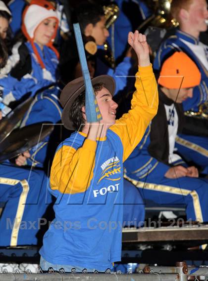 Thumbnail 2 in Nordhoff vs. El Segundo (CIF SS Northwest Division Final) photogallery.
