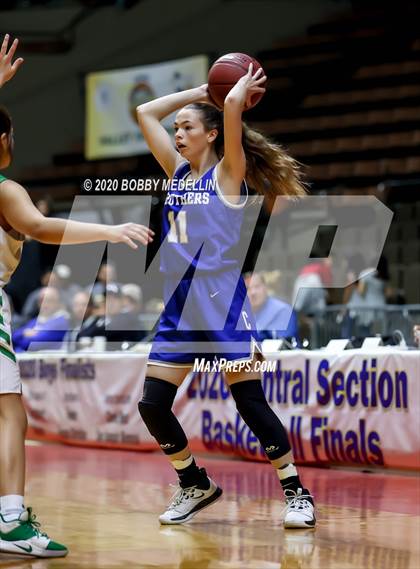 Thumbnail 2 in Caruthers vs. Sierra Pacific (CIF D4 Central Section Championship) photogallery.