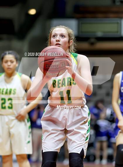 Thumbnail 3 in Caruthers vs. Sierra Pacific (CIF D4 Central Section Championship) photogallery.