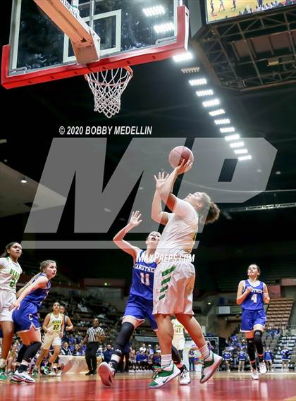 Thumbnail 1 in Caruthers vs. Sierra Pacific (CIF D4 Central Section Championship) photogallery.