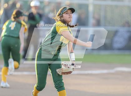 Thumbnail 1 in Dinuba @ Kingsburg photogallery.