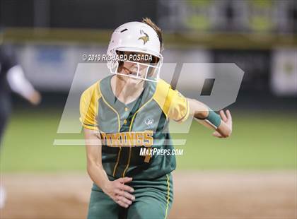 Thumbnail 1 in Dinuba @ Kingsburg photogallery.