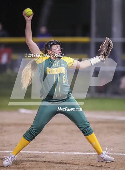 Thumbnail 2 in Dinuba @ Kingsburg photogallery.