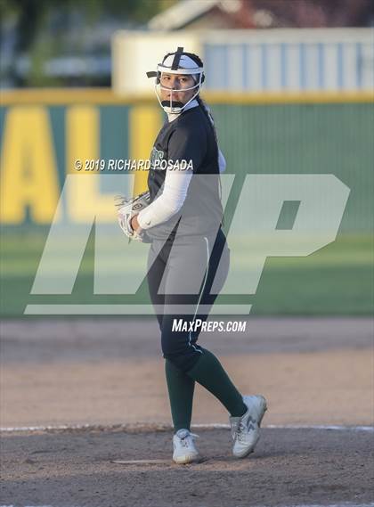 Thumbnail 1 in Dinuba @ Kingsburg photogallery.