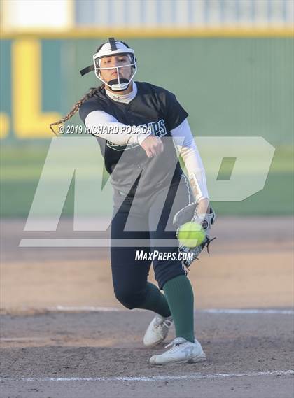 Thumbnail 1 in Dinuba @ Kingsburg photogallery.