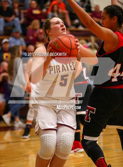 Thumbnail 2 in Trenton @ Collinsville photogallery.