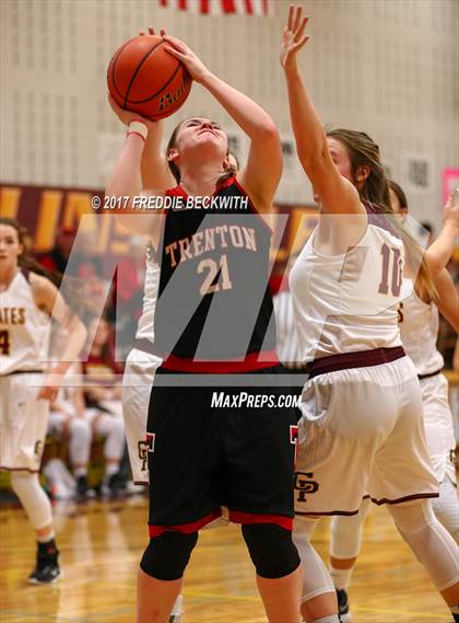 Thumbnail 1 in Trenton @ Collinsville photogallery.