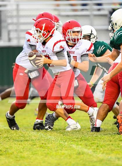 Thumbnail 3 in Ponder @ Santo photogallery.