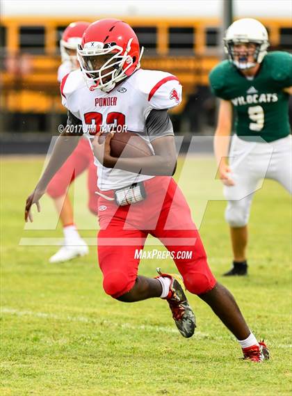 Thumbnail 3 in Ponder @ Santo photogallery.