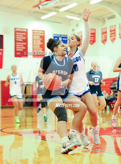 Thumbnail 2 in Bishop Grimes VS Oswego photogallery.