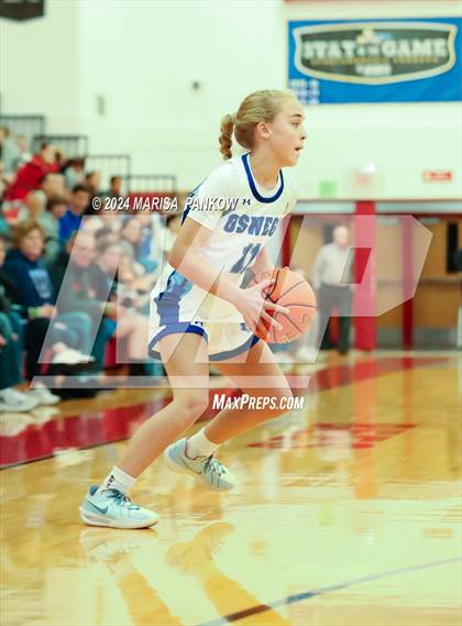 Thumbnail 2 in Bishop Grimes VS Oswego photogallery.
