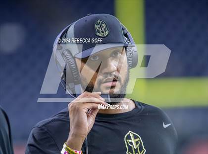 Thumbnail 2 in Jordan vs. Summer Creek (UIL 6A-DII Football Semi-Regional) photogallery.