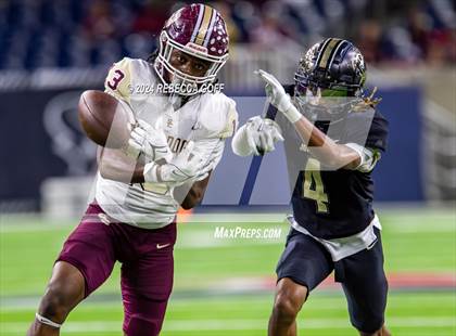 Thumbnail 3 in Jordan vs. Summer Creek (UIL 6A-DII Football Semi-Regional) photogallery.
