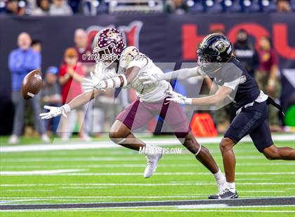 Thumbnail 3 in Jordan vs. Summer Creek (UIL 6A-DII Football Semi-Regional) photogallery.