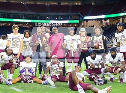 Thumbnail 1 in Jordan vs. Summer Creek (UIL 6A-DII Football Semi-Regional) photogallery.