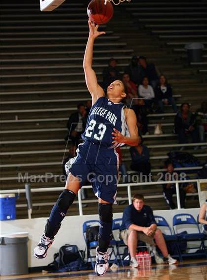 Thumbnail 1 in College Park vs. Summit (McDonald's Texas Invitational) photogallery.
