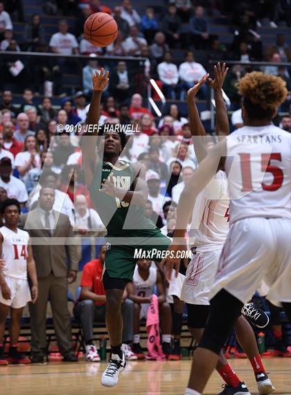 Thumbnail 1 in St. Vincent-St. Mary vs. Lima Senior (OHSAA DI Regional Final) photogallery.