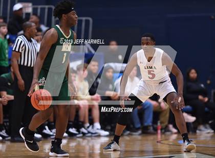 Thumbnail 1 in St. Vincent-St. Mary vs. Lima Senior (OHSAA DI Regional Final) photogallery.