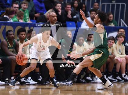 Thumbnail 1 in St. Vincent-St. Mary vs. Lima Senior (OHSAA DI Regional Final) photogallery.
