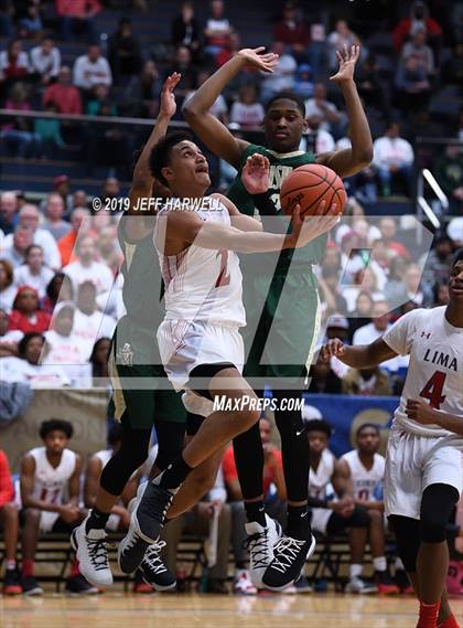 Thumbnail 1 in St. Vincent-St. Mary vs. Lima Senior (OHSAA DI Regional Final) photogallery.