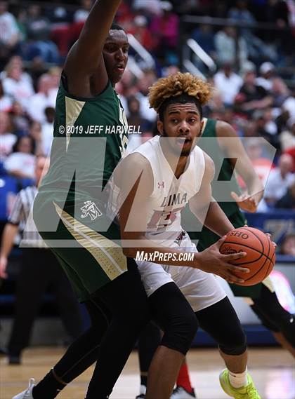Thumbnail 2 in St. Vincent-St. Mary vs. Lima Senior (OHSAA DI Regional Final) photogallery.