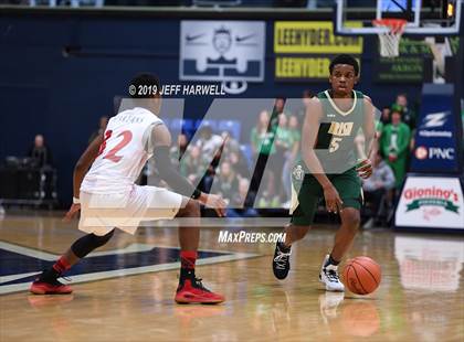 Thumbnail 2 in St. Vincent-St. Mary vs. Lima Senior (OHSAA DI Regional Final) photogallery.