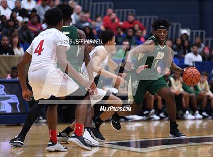 Thumbnail 3 in St. Vincent-St. Mary vs. Lima Senior (OHSAA DI Regional Final) photogallery.