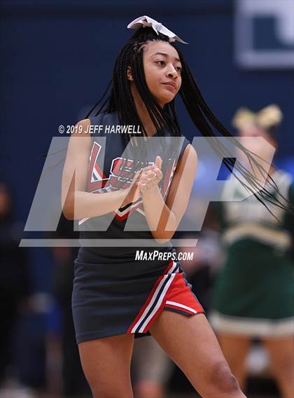 Thumbnail 1 in St. Vincent-St. Mary vs. Lima Senior (OHSAA DI Regional Final) photogallery.