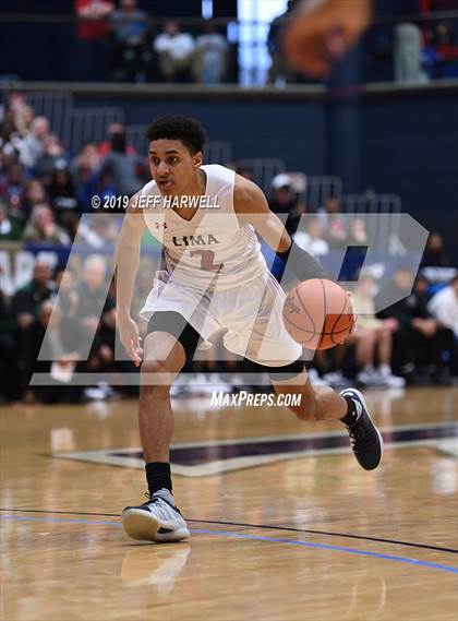 Thumbnail 1 in St. Vincent-St. Mary vs. Lima Senior (OHSAA DI Regional Final) photogallery.