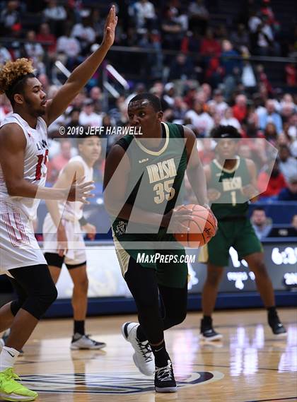 Thumbnail 3 in St. Vincent-St. Mary vs. Lima Senior (OHSAA DI Regional Final) photogallery.