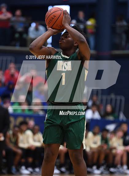 Thumbnail 2 in St. Vincent-St. Mary vs. Lima Senior (OHSAA DI Regional Final) photogallery.