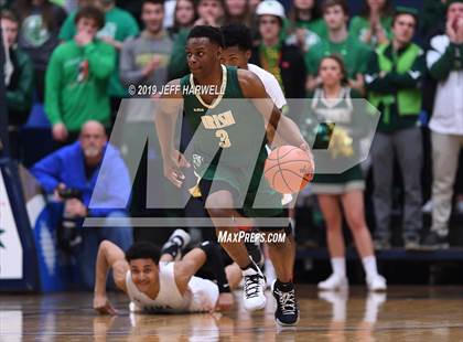 Thumbnail 2 in St. Vincent-St. Mary vs. Lima Senior (OHSAA DI Regional Final) photogallery.