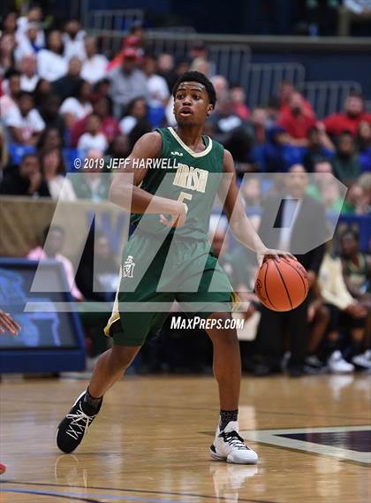 Thumbnail 2 in St. Vincent-St. Mary vs. Lima Senior (OHSAA DI Regional Final) photogallery.
