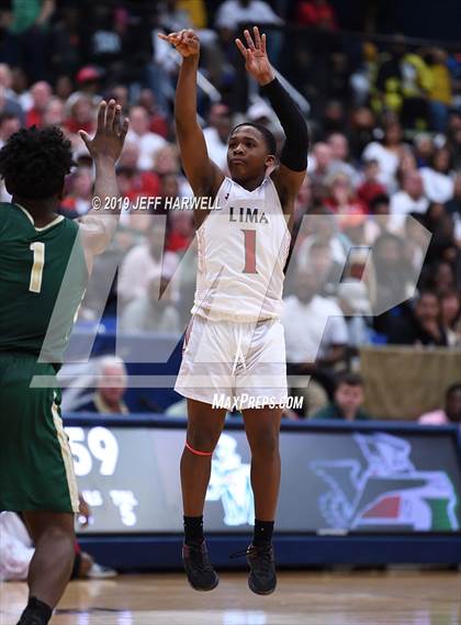 Thumbnail 1 in St. Vincent-St. Mary vs. Lima Senior (OHSAA DI Regional Final) photogallery.