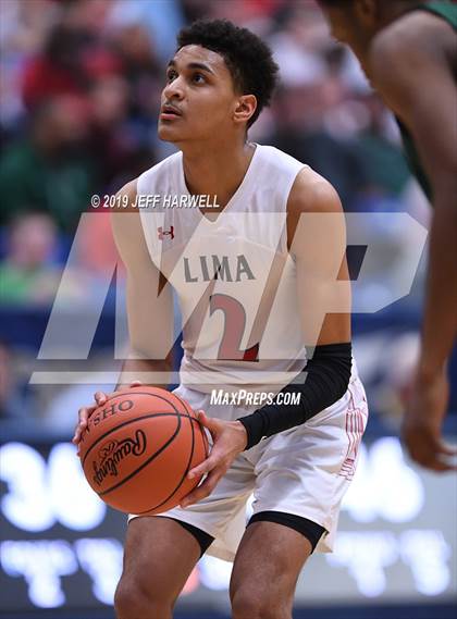 Thumbnail 2 in St. Vincent-St. Mary vs. Lima Senior (OHSAA DI Regional Final) photogallery.