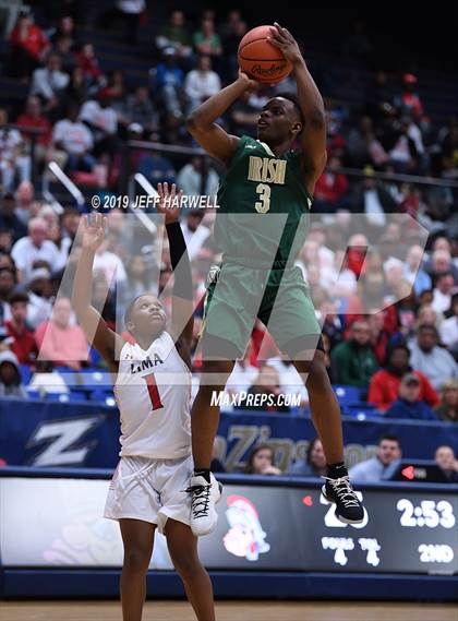 Thumbnail 2 in St. Vincent-St. Mary vs. Lima Senior (OHSAA DI Regional Final) photogallery.