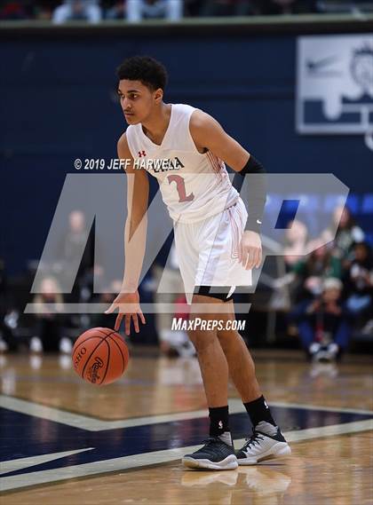 Thumbnail 1 in St. Vincent-St. Mary vs. Lima Senior (OHSAA DI Regional Final) photogallery.