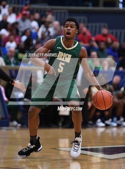 Thumbnail 1 in St. Vincent-St. Mary vs. Lima Senior (OHSAA DI Regional Final) photogallery.